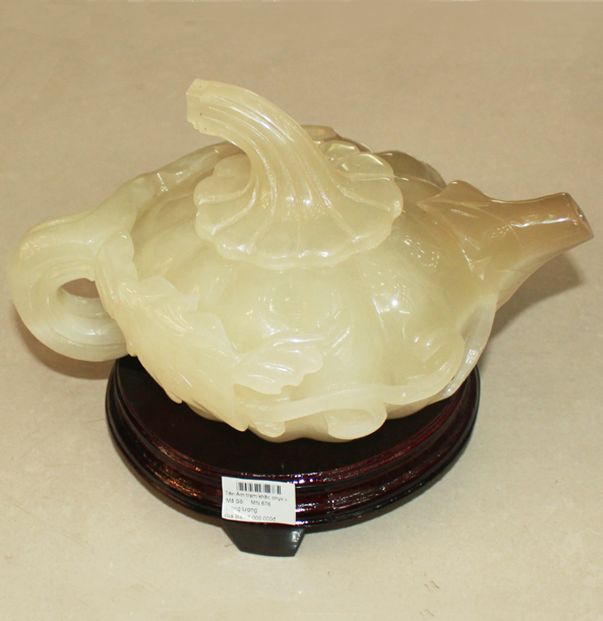 Ấm ngọc onyx chạm khắc